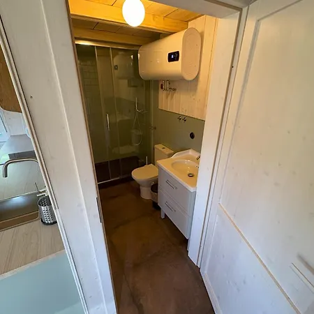 Czerwony W Sloncu Mazur * Budy (Szczytno)