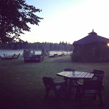 Czerwony W Sloncu Mazur Villa