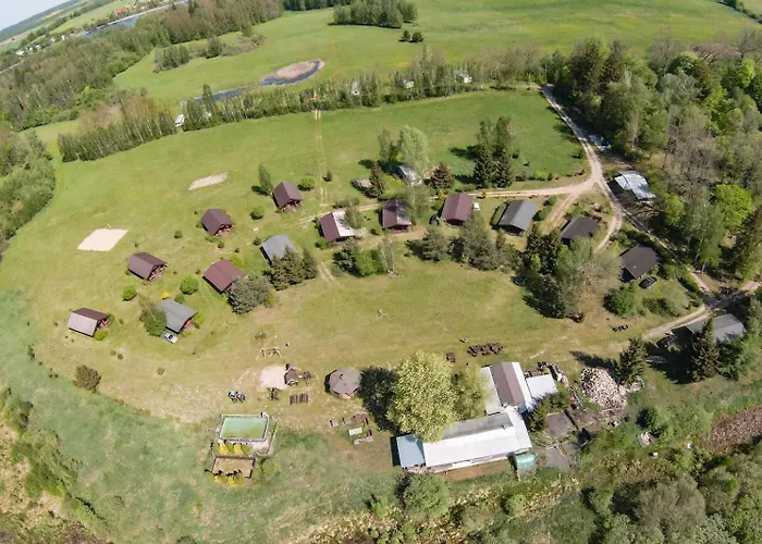 Czerwony W Słońcu Mazur * Budy (Szczytno)